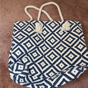 Summer & Rose Navy and Cream Bag